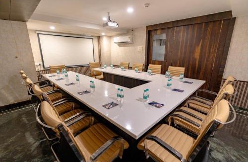 Rajkot Hotel | Hotel KK By Spree Rajkot - Pure Veg
