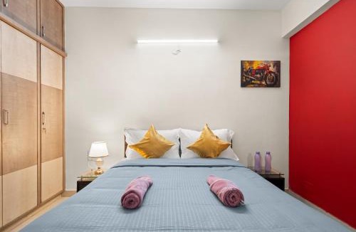 Koramangala Apartment | Lakeside Grand 101 with Lift WIFI AC