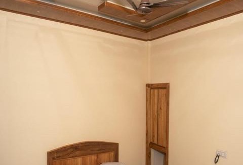 Neora House | Chai Bagan Homestay By StayApart