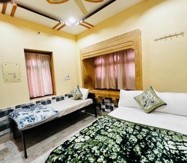 Amar Sagar Pol Hostel | Hostel Desert Routes