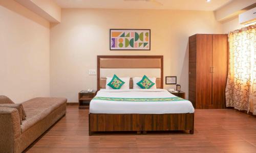 Bullawala Hotel | Treebo Golden Leaf DDN