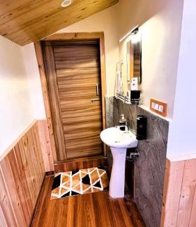 Burwa Hotel | WANDER THRIVES INN By Ads Manali
