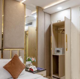 East of Kailash Hotel | Hotel Downtown by Quadis - East of Kailash