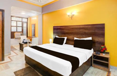 Indira Nagar Hotel | Super Hotel O Insaf Nagar Munshipuliya Formerly Vibrant