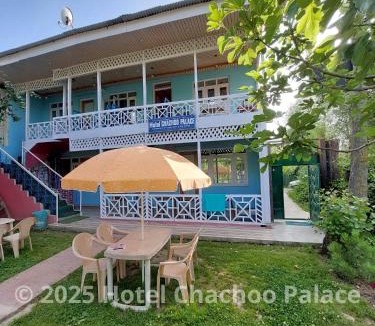 Dal Lake Hotel | Hotel Chachoo Palace