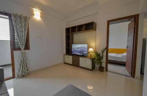 Palm Meadows Apartment | HomeSlice Whitefield - 1BHK, 2BHK Service Apartment