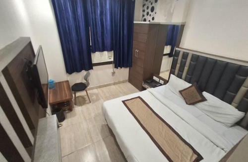 Paharganj Hotel | Capital Of Delhi Darshan Hotel - Family Hotel -Near New Delhi Railway Station