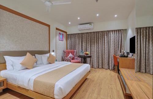 Sayajiganj Hotel | HOTEL SERA, Vadodara