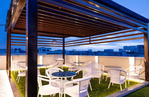 Madhapur Hotel | Hotel Radhe Pride Hitech City