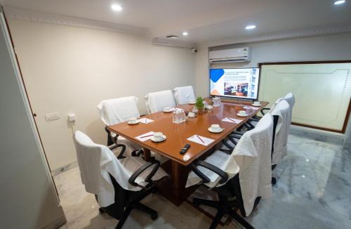 Sayajiganj Hotel | Hotel Pravasa Stay