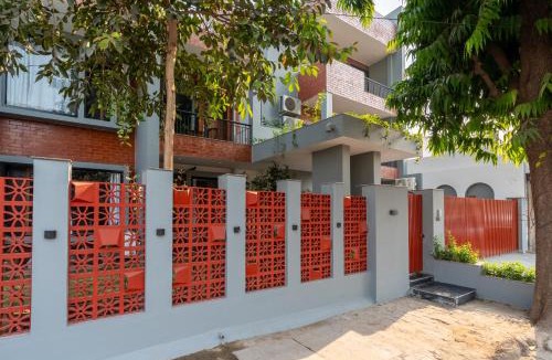 Malviya Nagar Hotel | Alaya Stays Ramalaya - Room with balcony