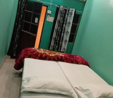 Varanasi Hotel | Hotel shivanand