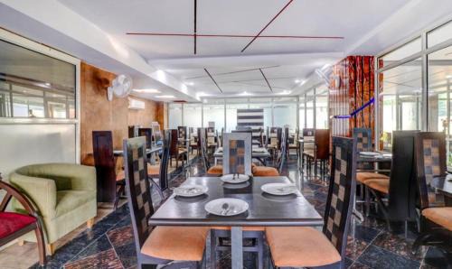 Sector 51 Hotel | Xenious Grand Manor, Golf Course Extension Road, Gurugram
