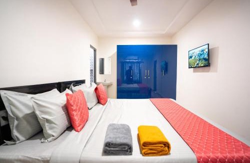 Kondapur Hotel | Yellow Bells Signature HITEC City