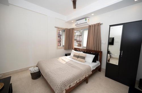 Kolkata Apartment | Lakeside Suites
