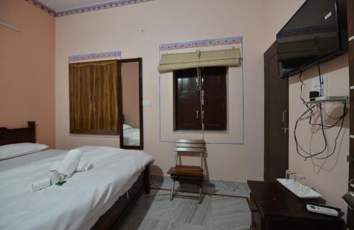 Gulab Sagar Hotel | Hotel Bawarri Haveli