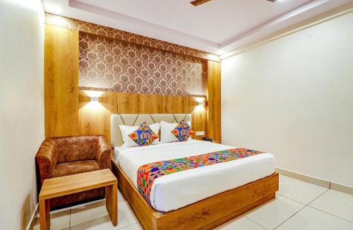 Whitefield Hotel | FabHotel Rotano Grand Marathahalli
