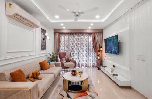 Saket Apartment | Homlee-Pentagon 5 BHK luxurious-Lift-Parking-Saket