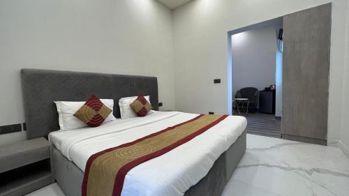 Safdarjung Enclave Bed & Breakfast | The Dream House BnB