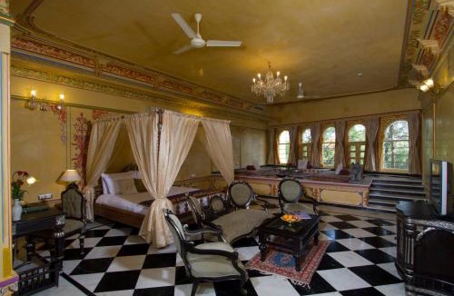 Shavri Colony Hotel | Chunda Palace