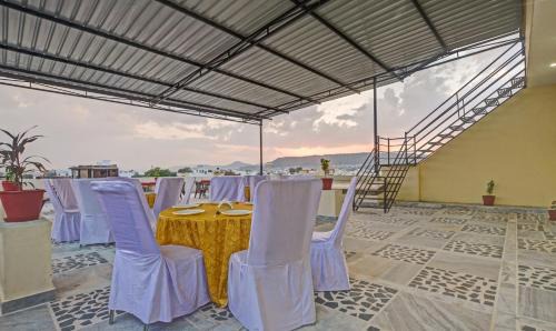 Central Area Hotel | Hotel Vishvam Residency Udaipur