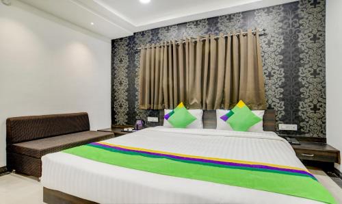 Indore Hotel | Treebo Grand Euro Pipliyahana Square
