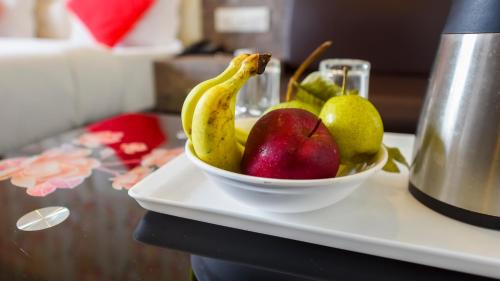 Gomti Nagar Hotel | Hotel Hyfa Continental