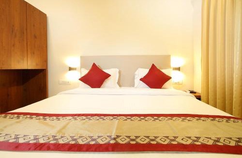 Santacruz Apartment | Mumbai House Luxury Apartments, Santacruz East