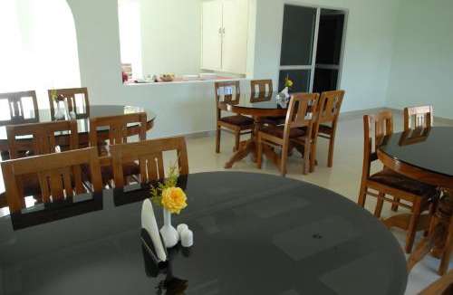 Chinnakanal Resort | Holiday Heaven Munnar