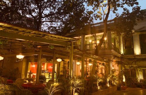 Dharmatala Hotel | The Elgin Fairlawn, Kolkata
