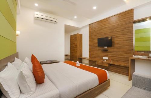 Vadodara Hotel | Hotel Avista - Unmarried Couples and NRI not allowed