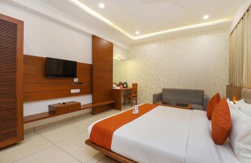 Vadodara Hotel | Hotel Avista - Unmarried Couples and NRI not allowed