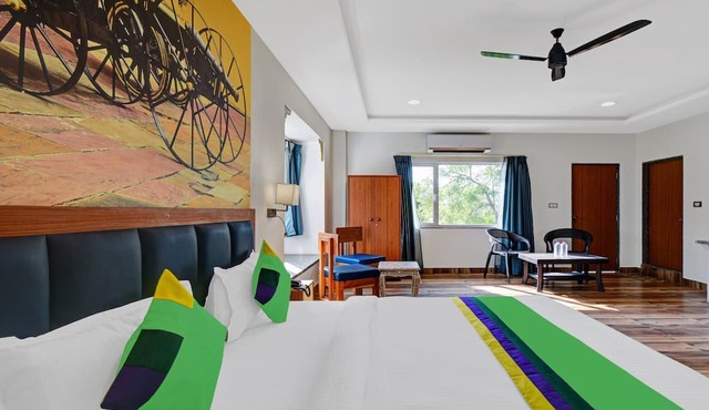 Treebo Trend The Lavit Malhar With Mountain View