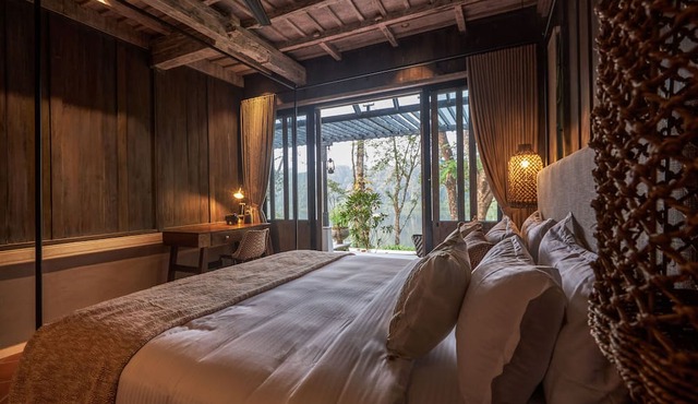 Periyar River lodge in Kothamangalam