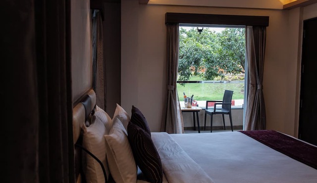 Freesia Resort by Express Inn