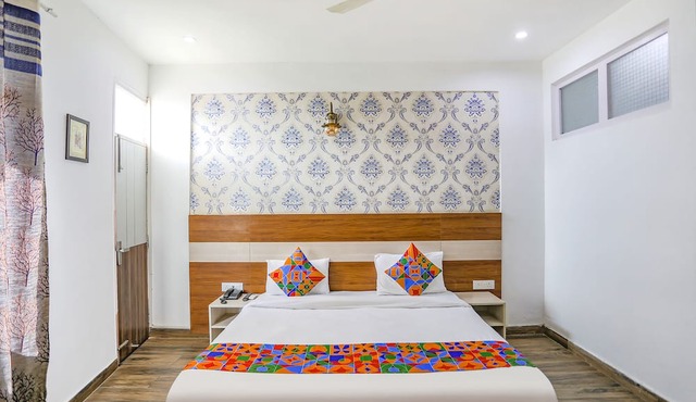 FabHotel Aravali Suites - DLF Phase 3