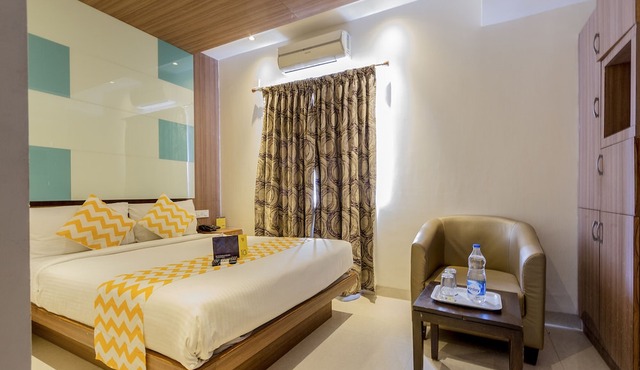 Fabhotel Hiland Suites