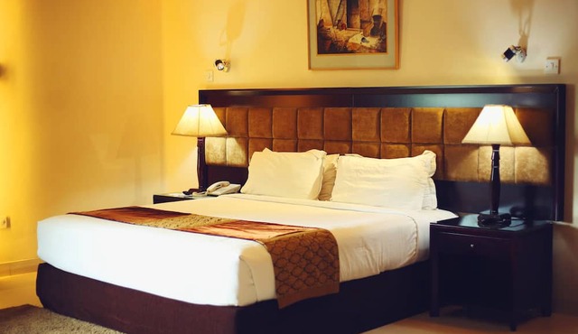 The Avenue Hotel and Suites