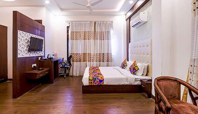 Fabhotel Swess Grand in Agra