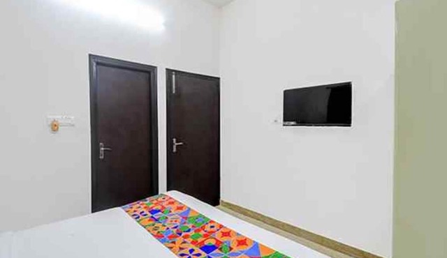 FabHotel Moon Residency