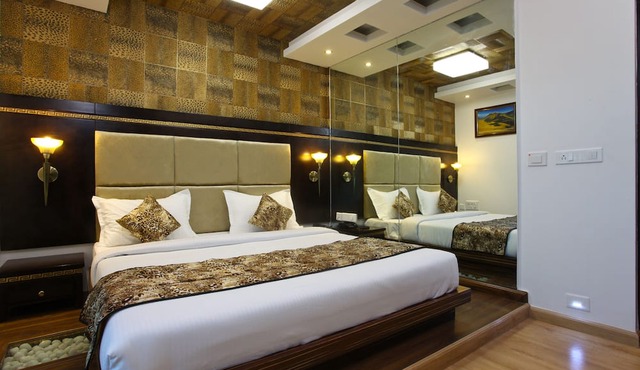 Hotel Tigers Roare'