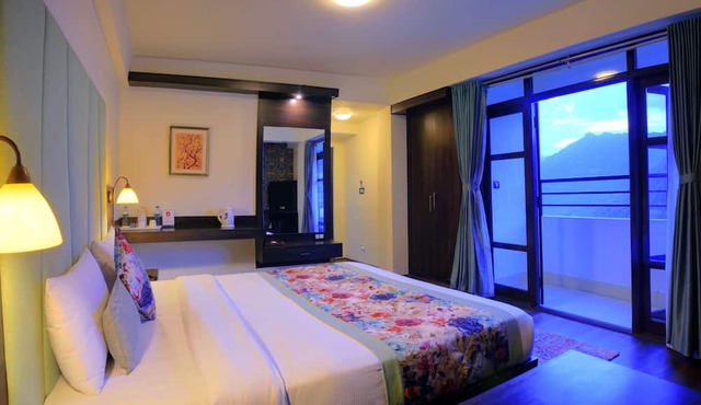 Udaan Woodberry Hotel & Spa