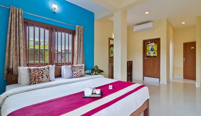 Larios Beach Holidays