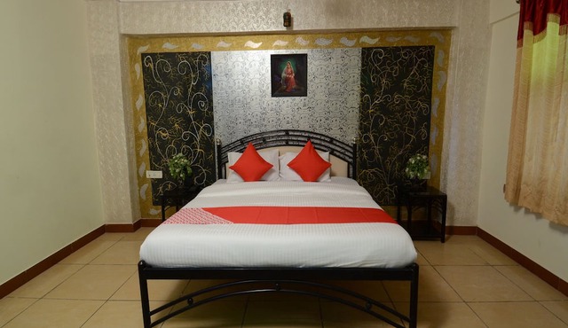 OYO 17368 Ranibagh Palace