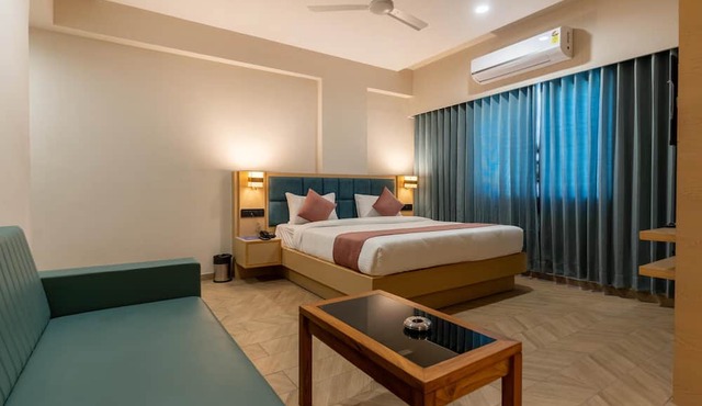 Hotel Altura CHHATRAL
