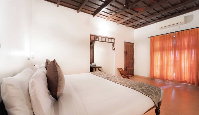 Alaya Stays by ELIVAAS Vembanad House
