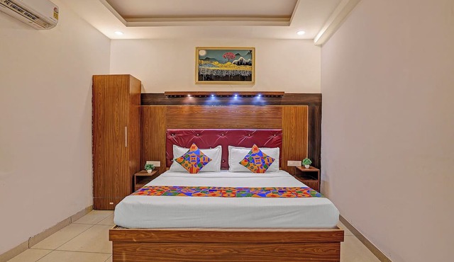 Fabhotel Satya