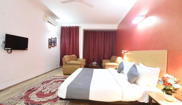 royal spark inn03