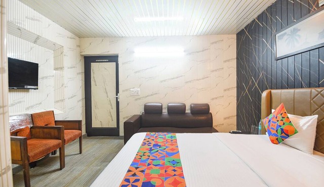 Fabhotel Heritage Residency