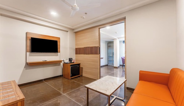 Treebo Premium Nagpur Automotive Square